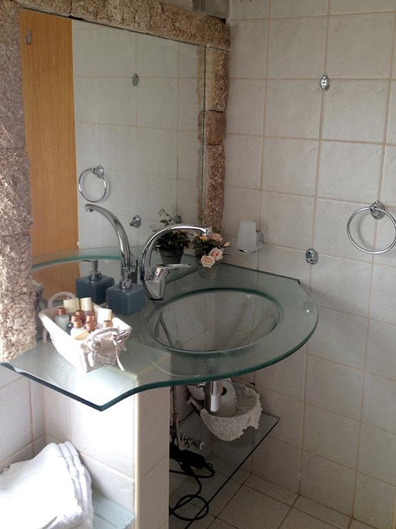 Mina Teva Villa Метула Стая снимка